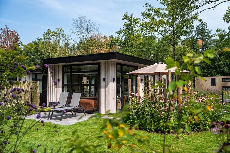 large_Resort_de_Brabantse_Kempen_-_Vakantiegasten_bij_woning_-_14