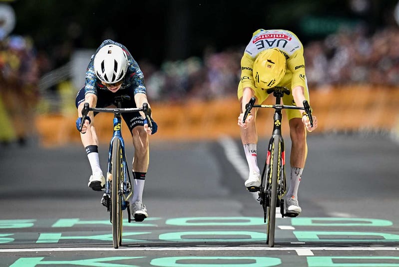Vingegaard klopt Pogacar in Le Lioran, Tour de France 2024