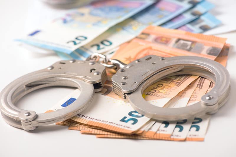 Je bekijkt nu Wie kan opzettelijk een onjuiste aangifte doen?