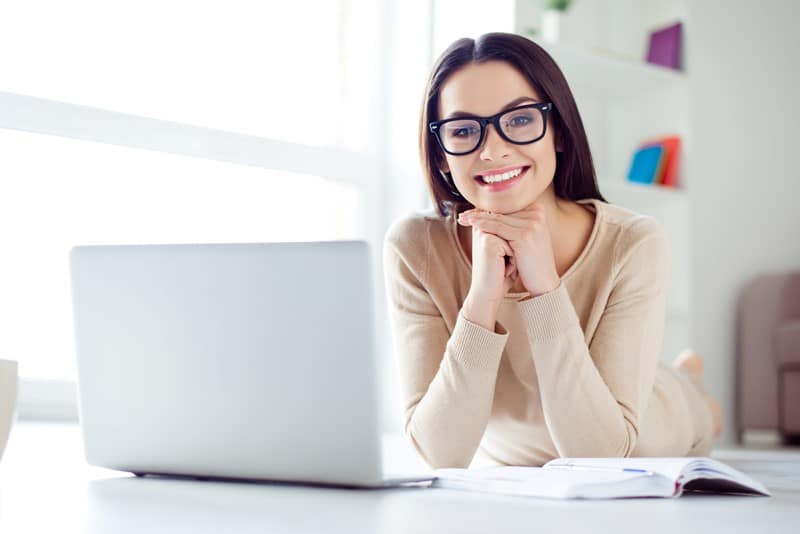 Je bekijkt nu Stage- of arbeidsovereenkomst?