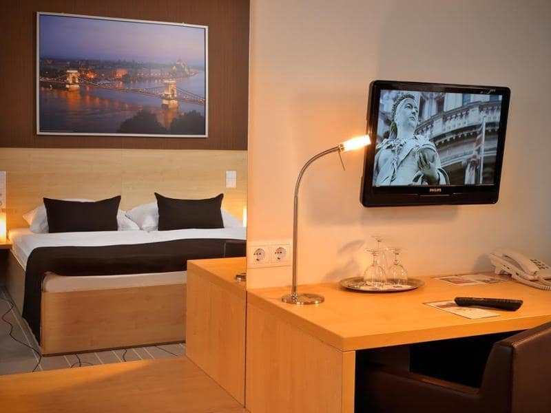 hongarije-budapest-budapest-promenade-city-as-363136_1