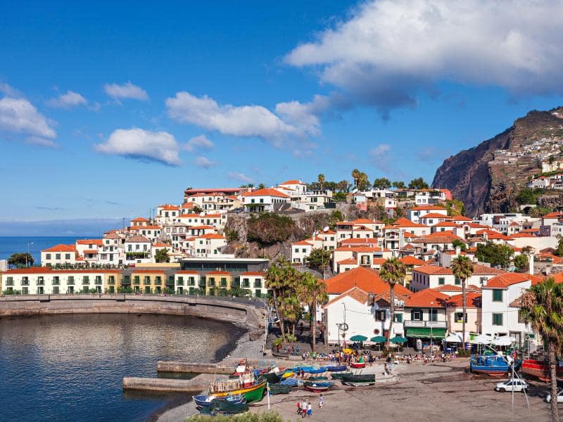 portugal-madeira-camara-de-lobos-pestana-churchill-bay-cr-459063_1