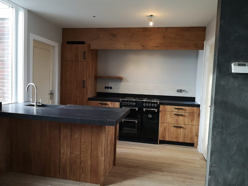 Landelijk-rustiek-eiken-gebrande-keuken-Almelo