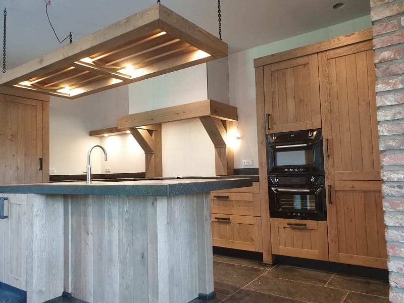 Landelijke-rustiek-eiken-houten-keuken-Daarlerveen-2
