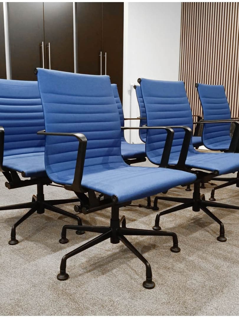 Premium Lowback Ribbed Office Chairs Feel the vibe 4