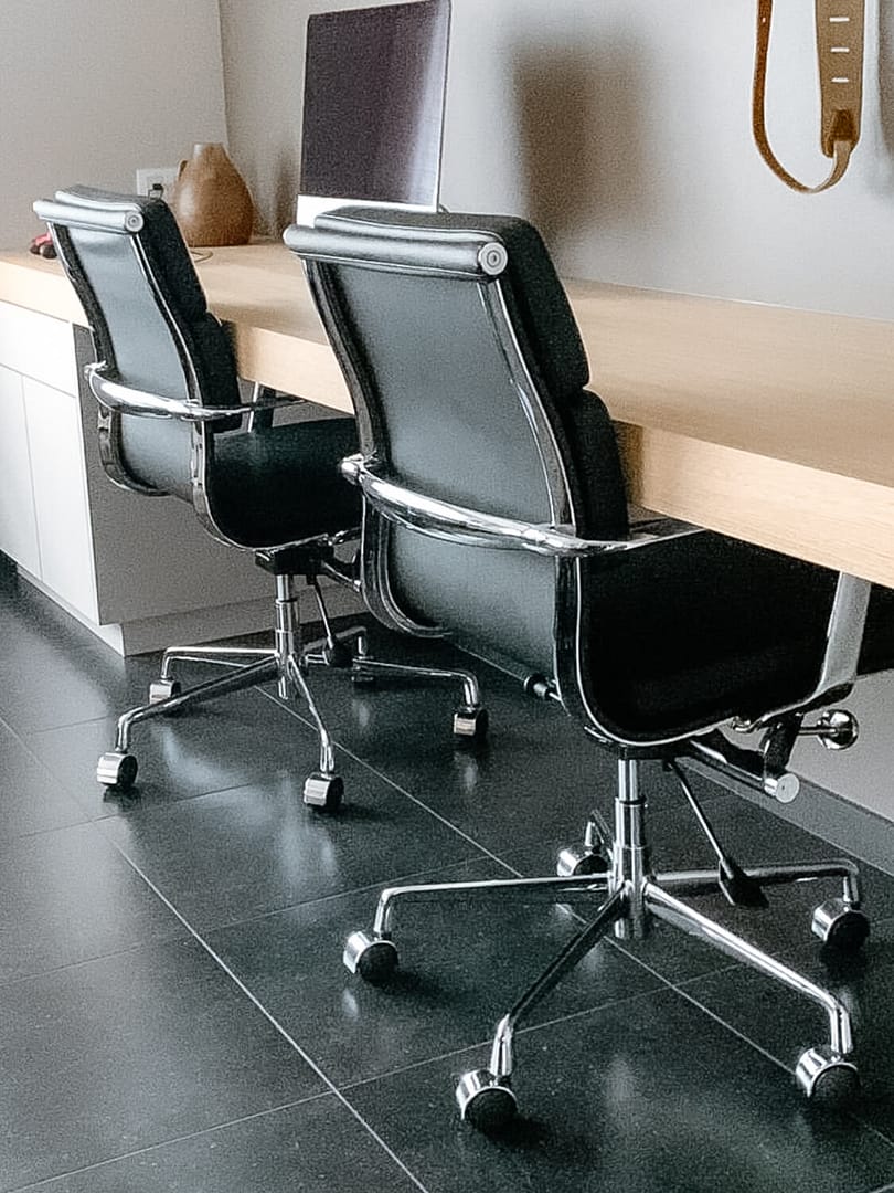 Premium Lowback Softpadding Office Chairs Feel the vibe 6