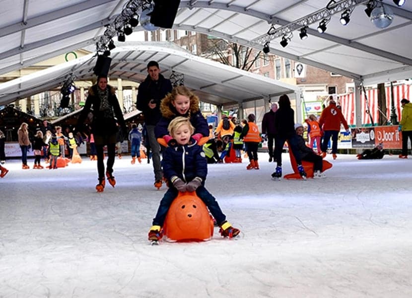 De ijspiste in winter boudewijn seapark